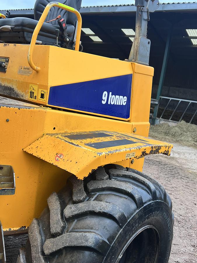 Used 2017 THWAITES 9 tonne dumper