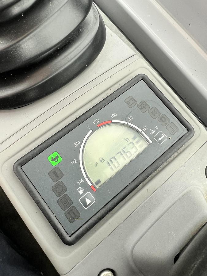 Used 2022 WACKER NEUSON EZ26