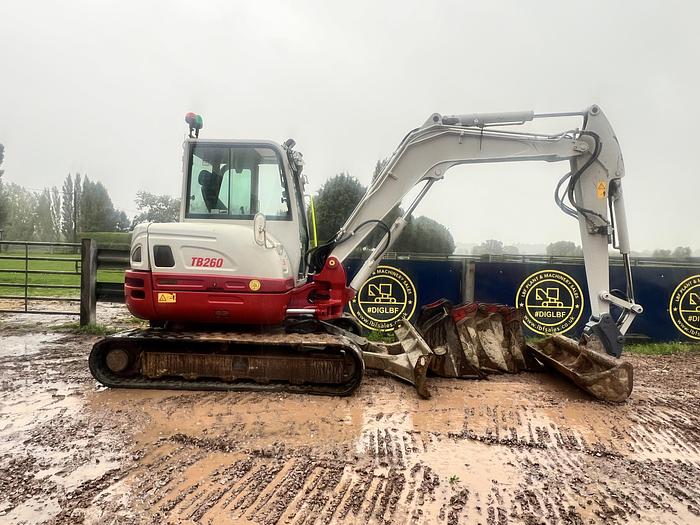 Used 2018 TAKEUCHI TB260