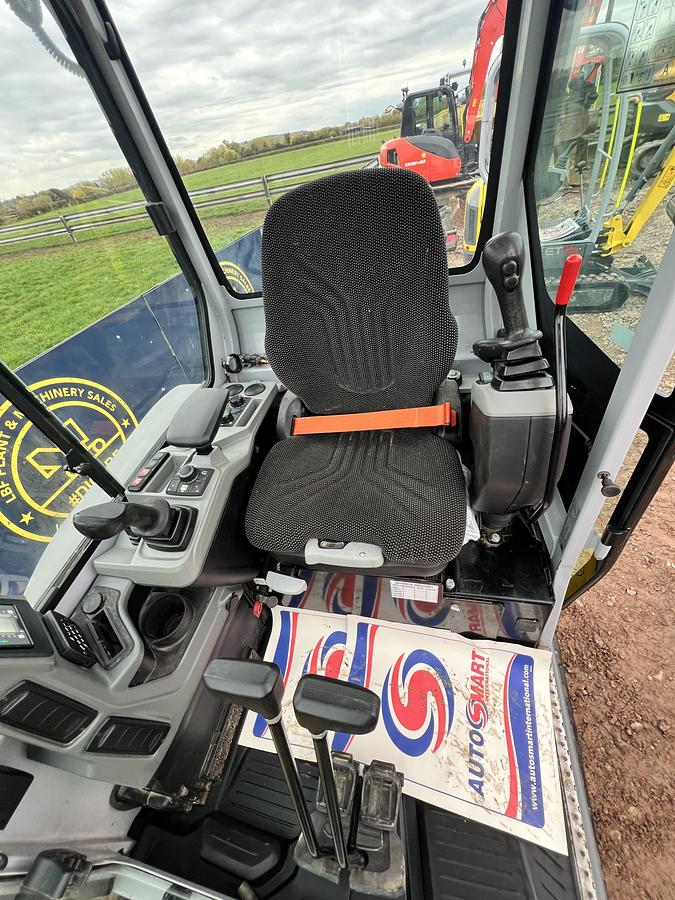 Used 2024 WACKER NEUSON EZ26-2