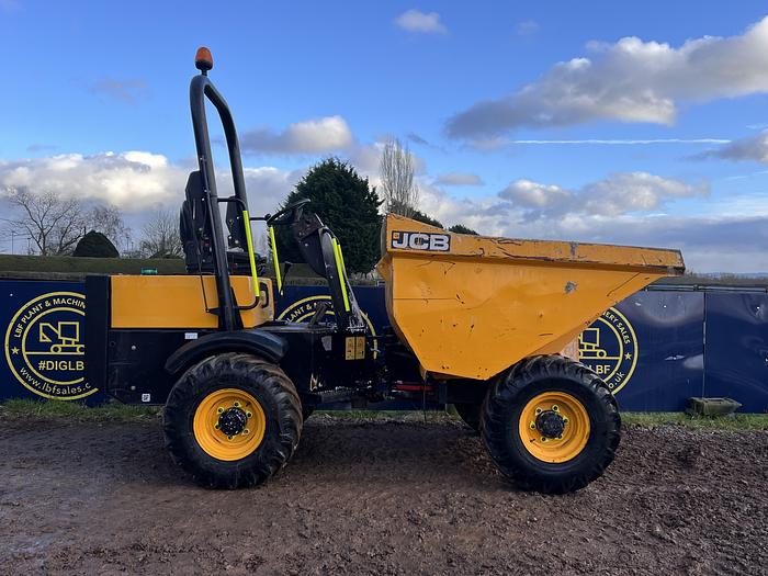 Used 2017 JCB 3TST