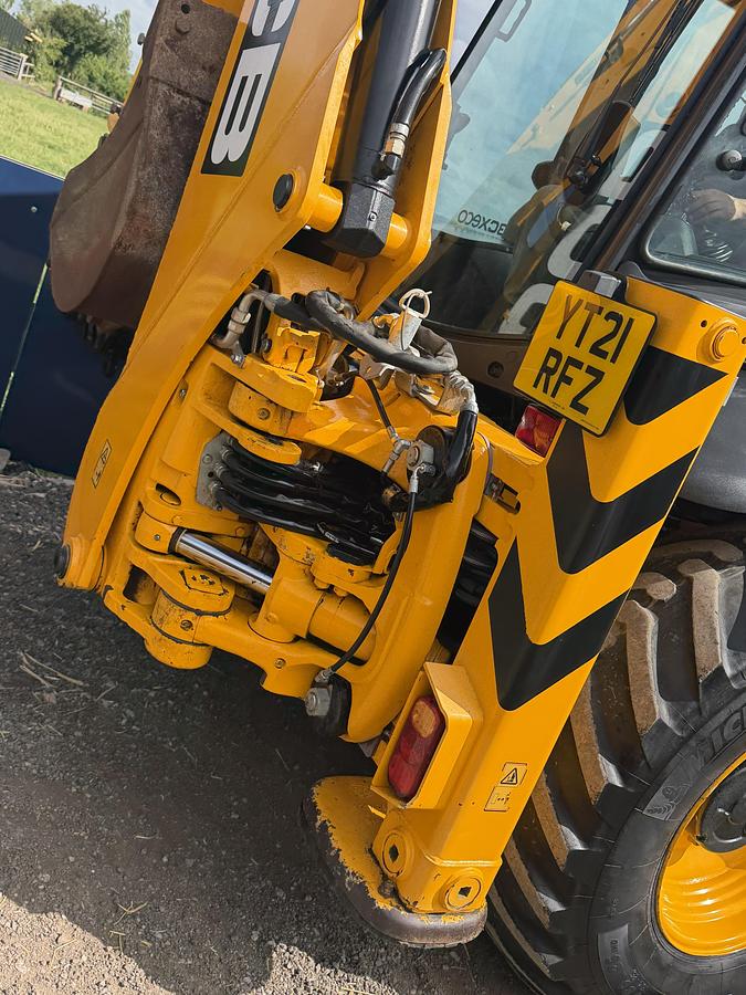 Used 2021 JCB 3CX SITE MASTER PRO