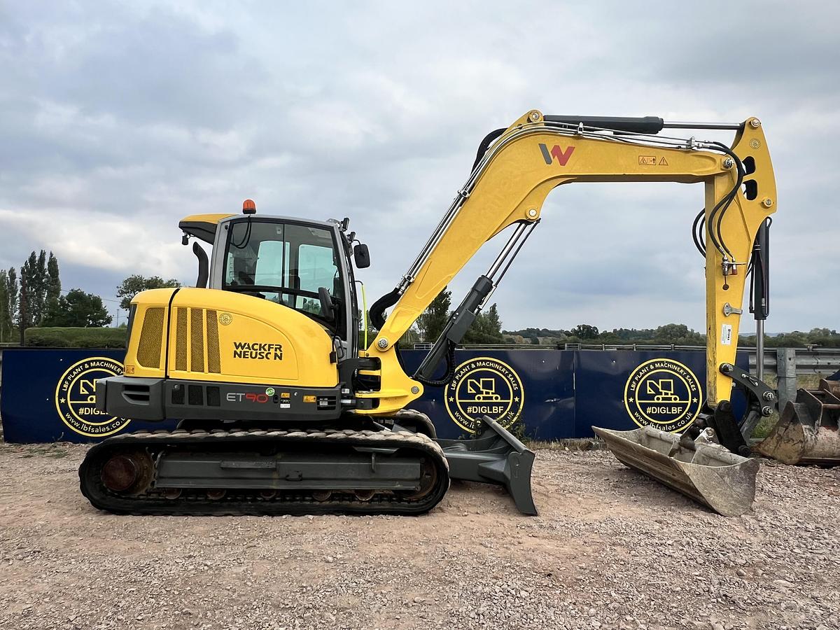 Used 2022 WACKER NEUSON ET90