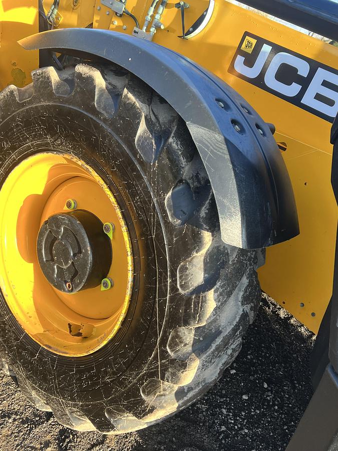 Used 2021 JCB 540-140