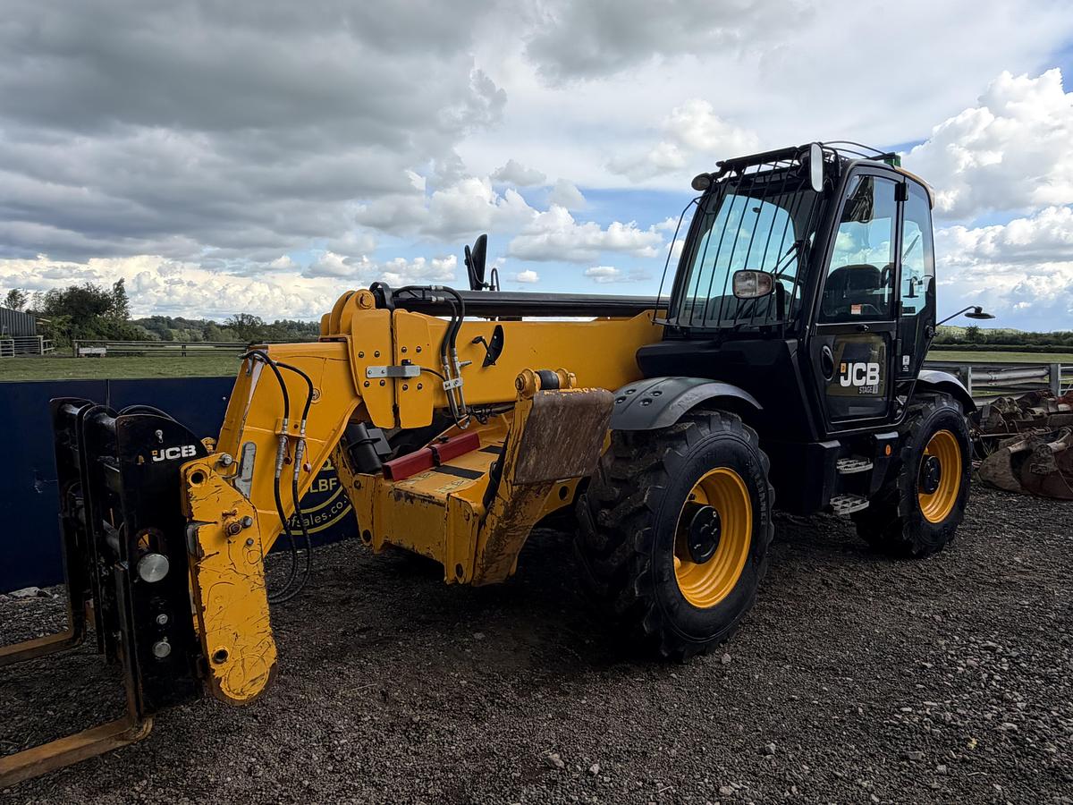 Used 2022 JCB 540-140
