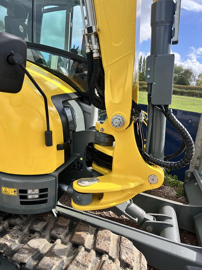 Used 2022 WACKER NEUSON EZ80