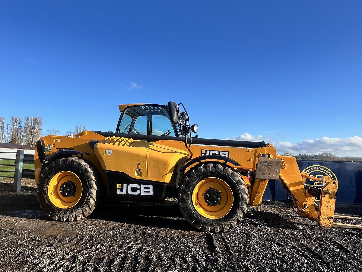 Used 2021 JCB 540-140