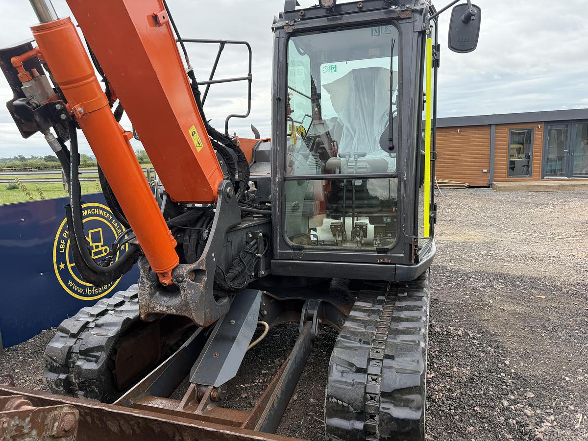 Used 2018 HITACHI ZX85USB-5