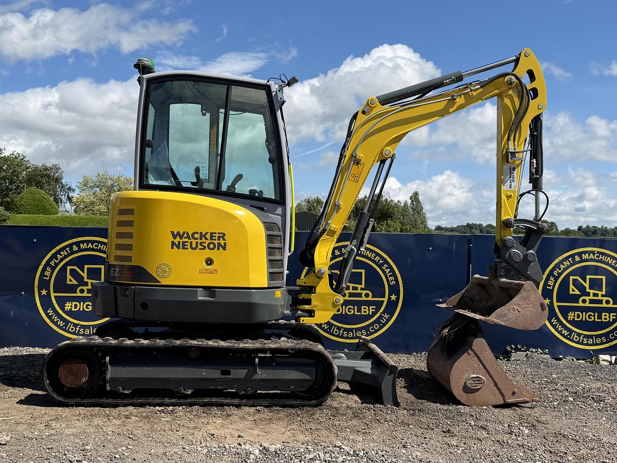 Used 2023 WACKER NEUSON EZ26