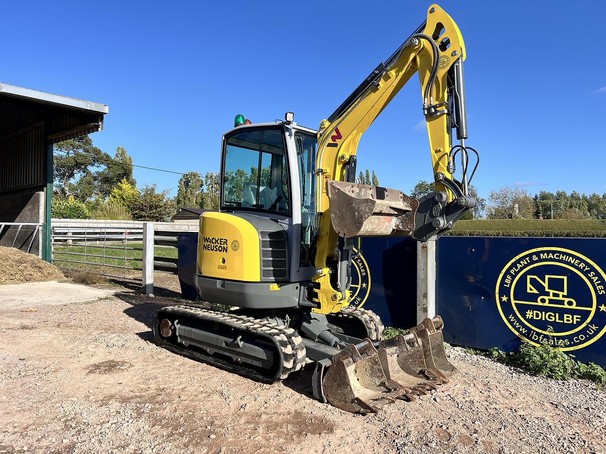 Used 2022 WACKER NEUSON EZ26