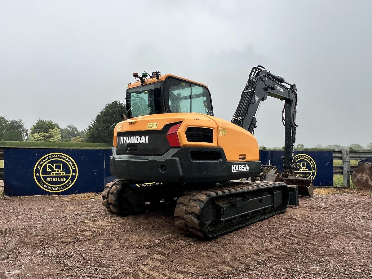 Used 2021 HYUNDIA HX85A