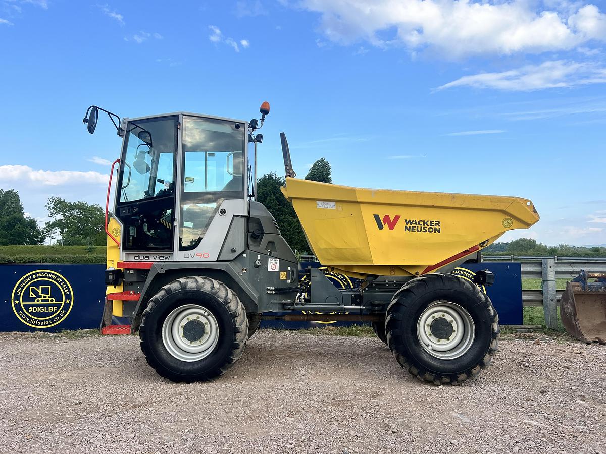 Used 2019 WACKER NEUSON DV90 duel view swivel