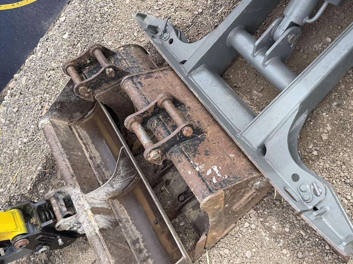 Used 2022 WACKER NEUSON EZ17