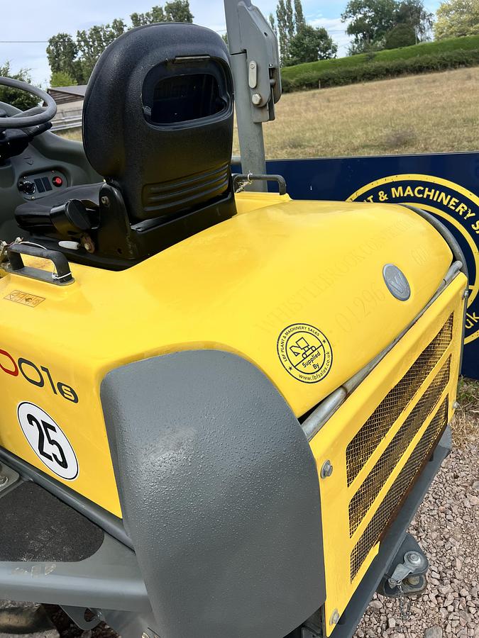 Used 2015 WACKER NEUSON 3001s
