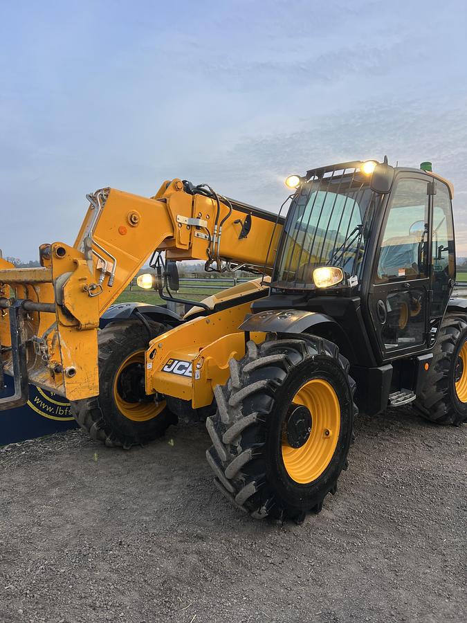 Used 2021 JCB 535-95