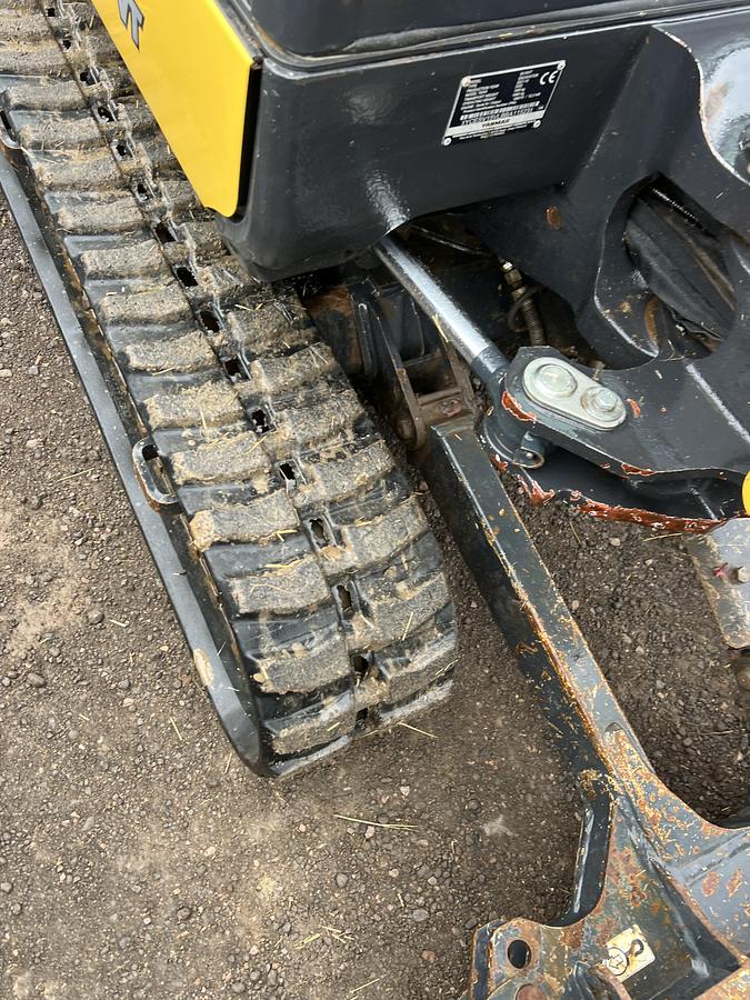 Used 2022 YANMAR SV15VT