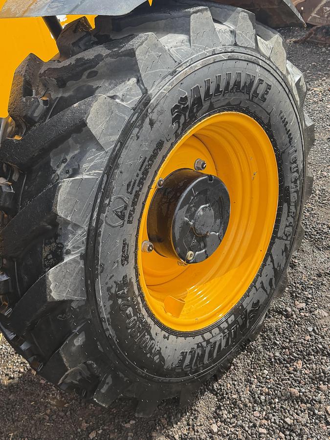 Used 2022 JCB 540-140