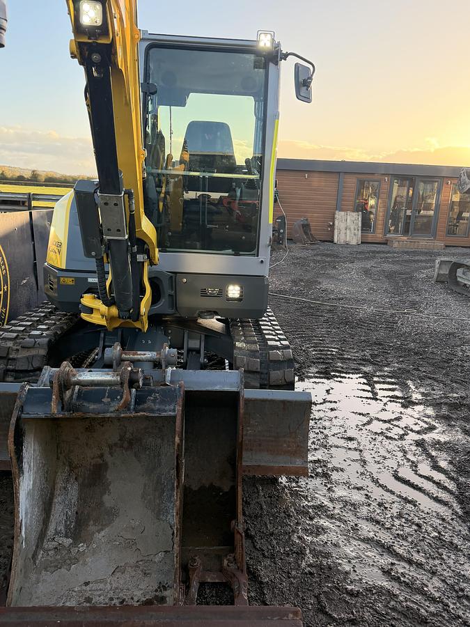 Used 2025 WACKER NEUSON EZ50