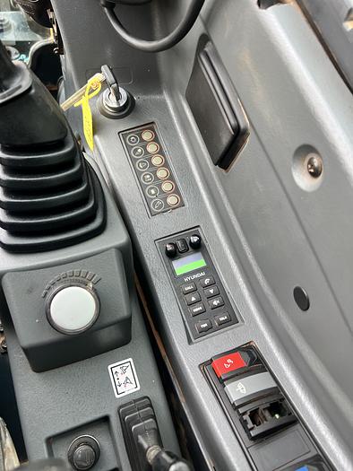 Used 2017 Hyundai  80CR-9A