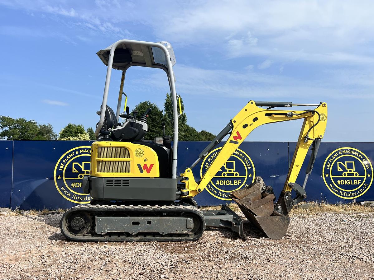 Used 2018 WACKER NEUSON EZ17