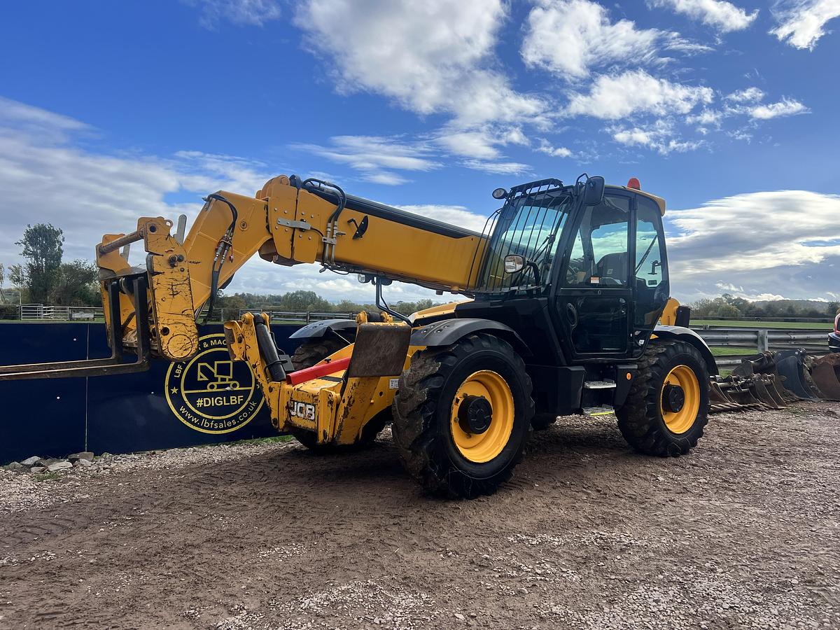 Used 2021 JCB 540-140