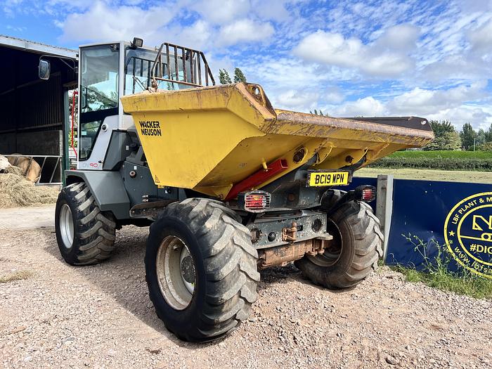 Used 2019 WACKER NEUSON DV90 duel view swivel