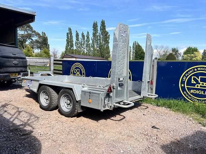 Used 2024 IFOR WILLIAMS GH1054BT