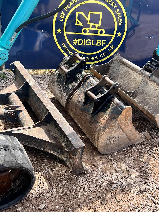 Used 2016 KOBELCO SK28SR-6E