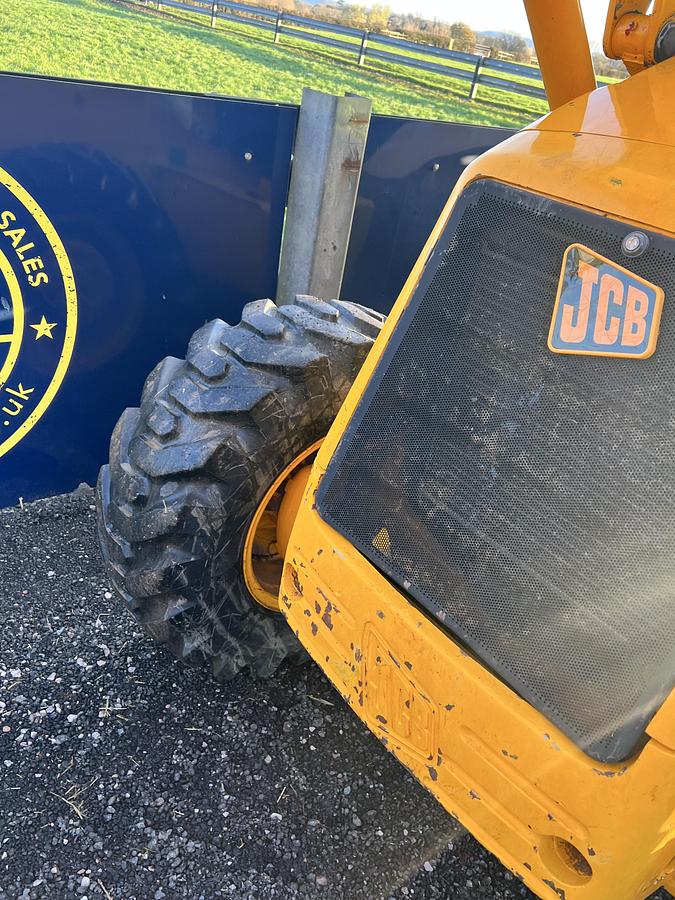 Used 2004 JCB 2CX STREET MASTER