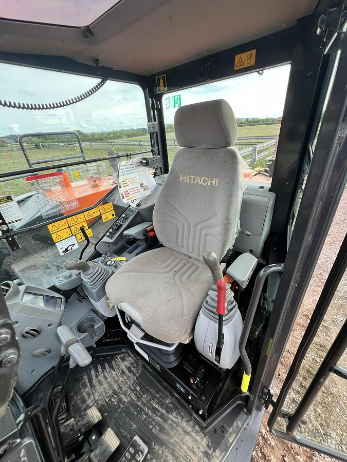 Used 2021 HITACHI ZX85USB-6