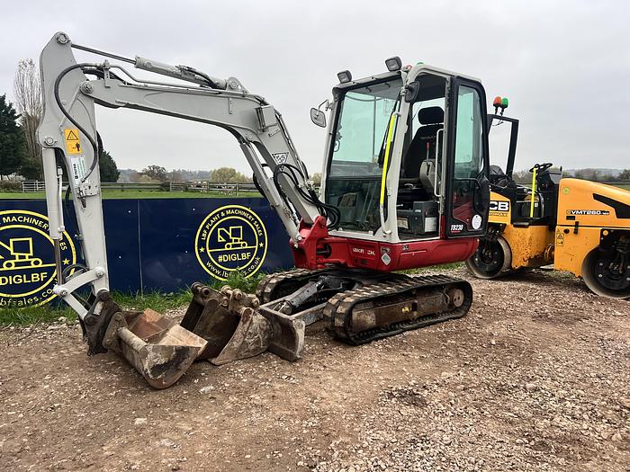 Used 2019 TAKEUCHI TB230