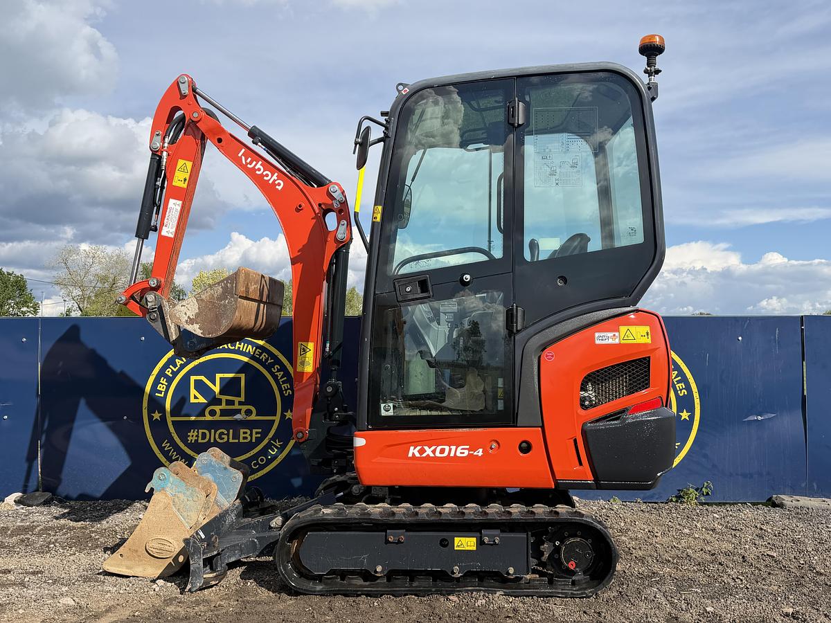 Used 2023 KUBOTA KX016-4