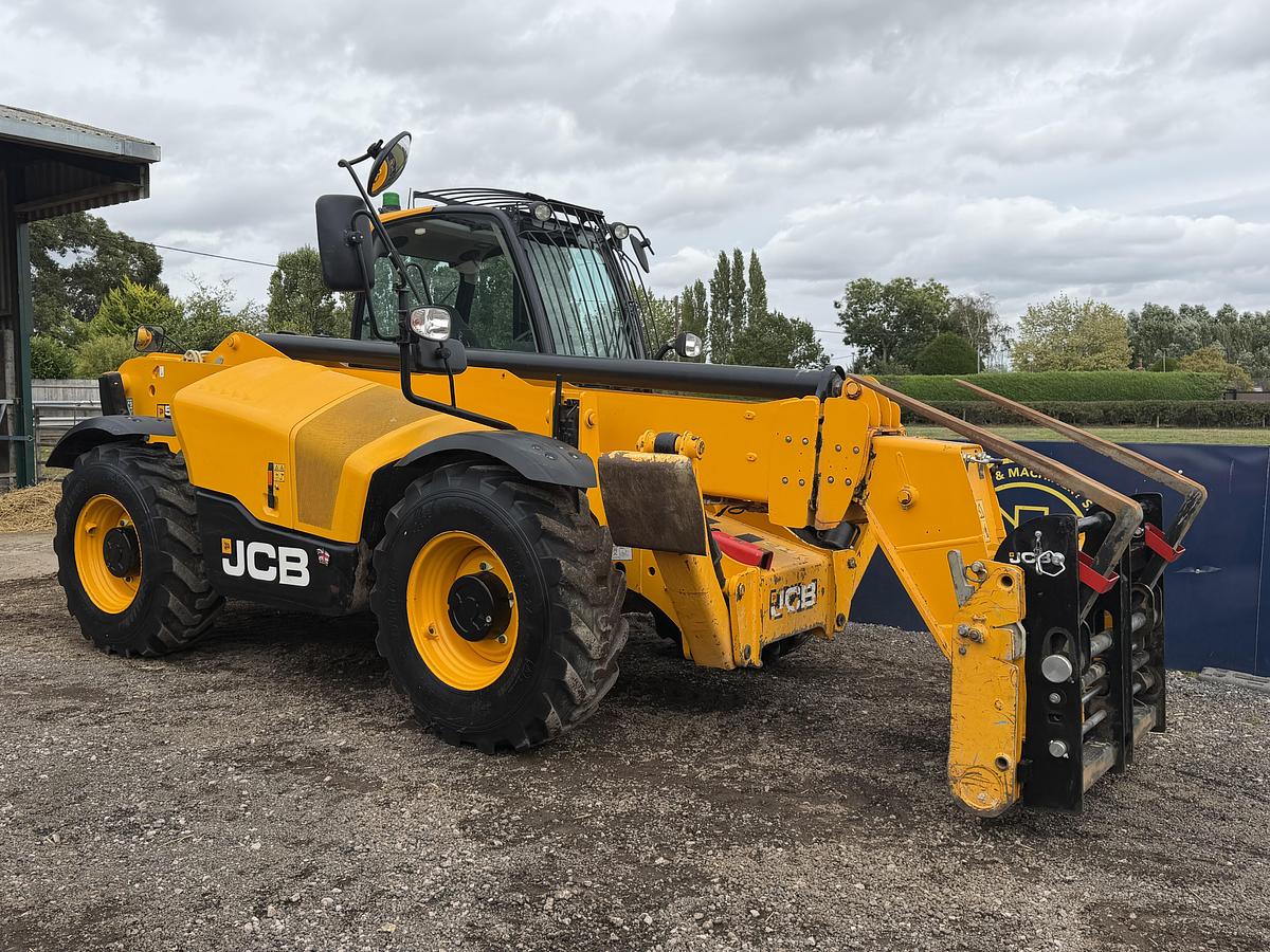 Used 2023 JCB 540-140