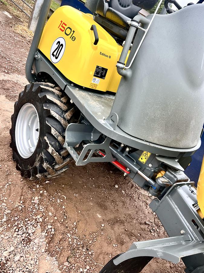 Used 2017 WACKER NEUSON 1501s