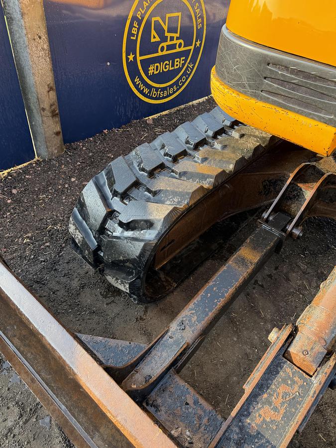 Used 2001 JCB JZ70