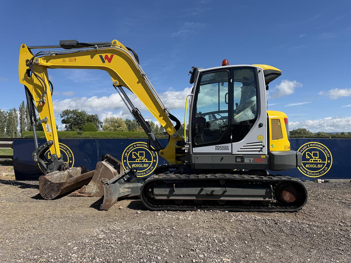 Used 2022 WACKER NEUSON ET90