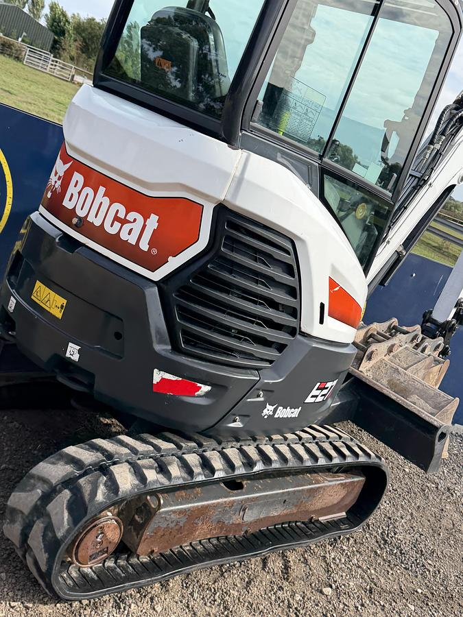 Used 2022 Bobcat E27Z