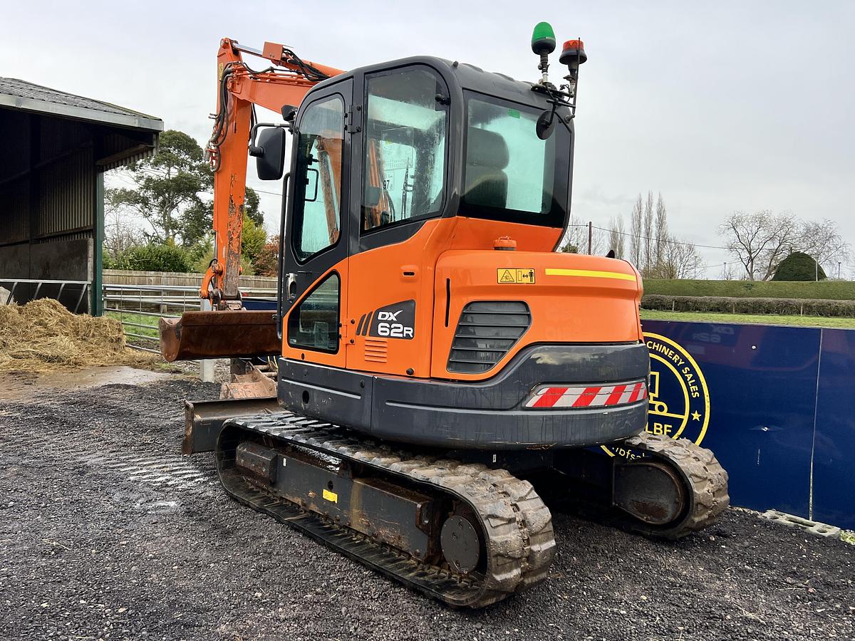 Used 2022 DOOSAN DX62R-3