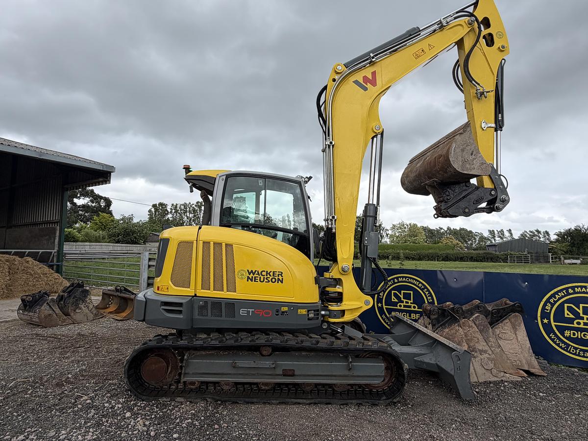 Used 2022 WACKER NEUSON ET90