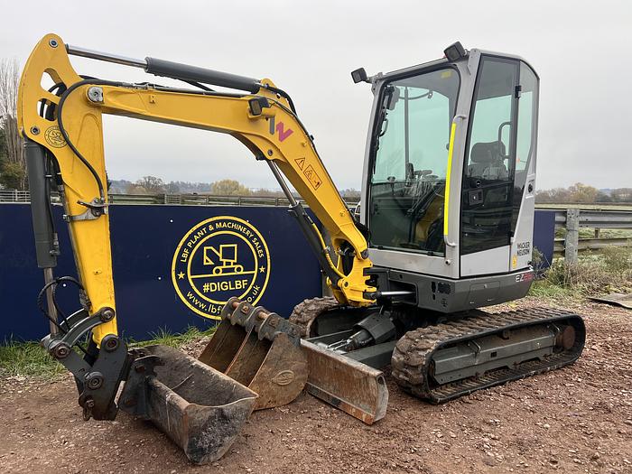 Used 2021 WACKER NEUSON EZ26