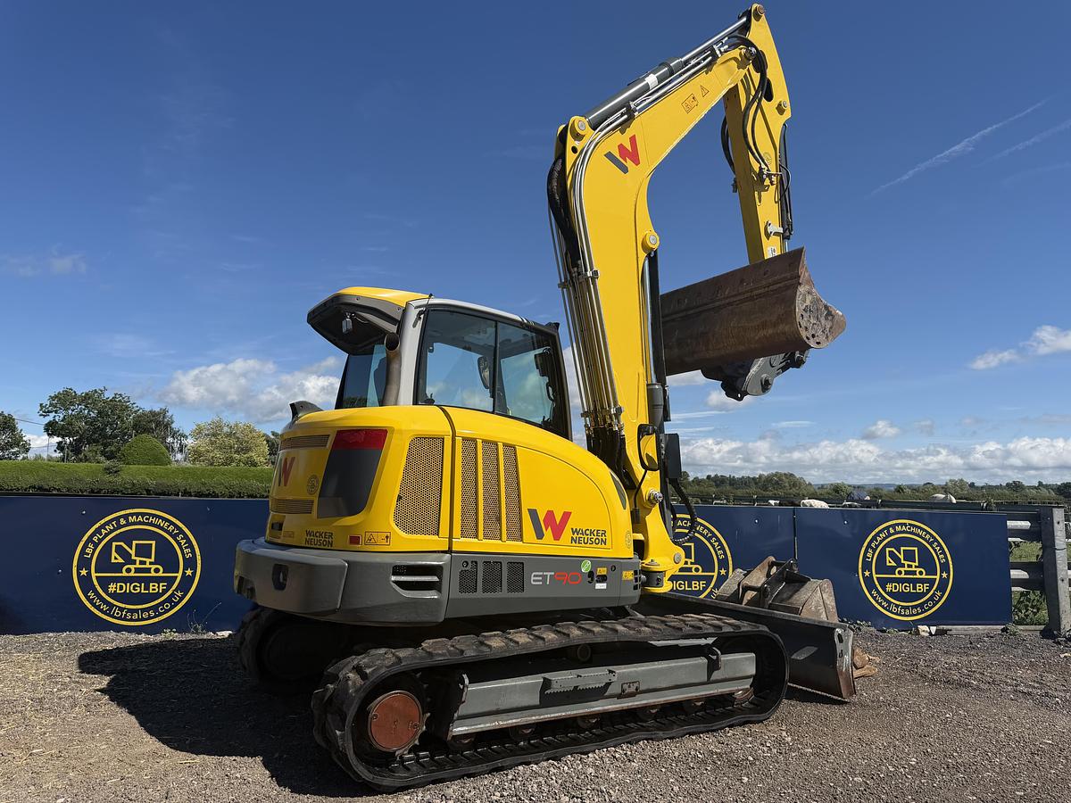 Used 2022 WACKER NEUSON ET90