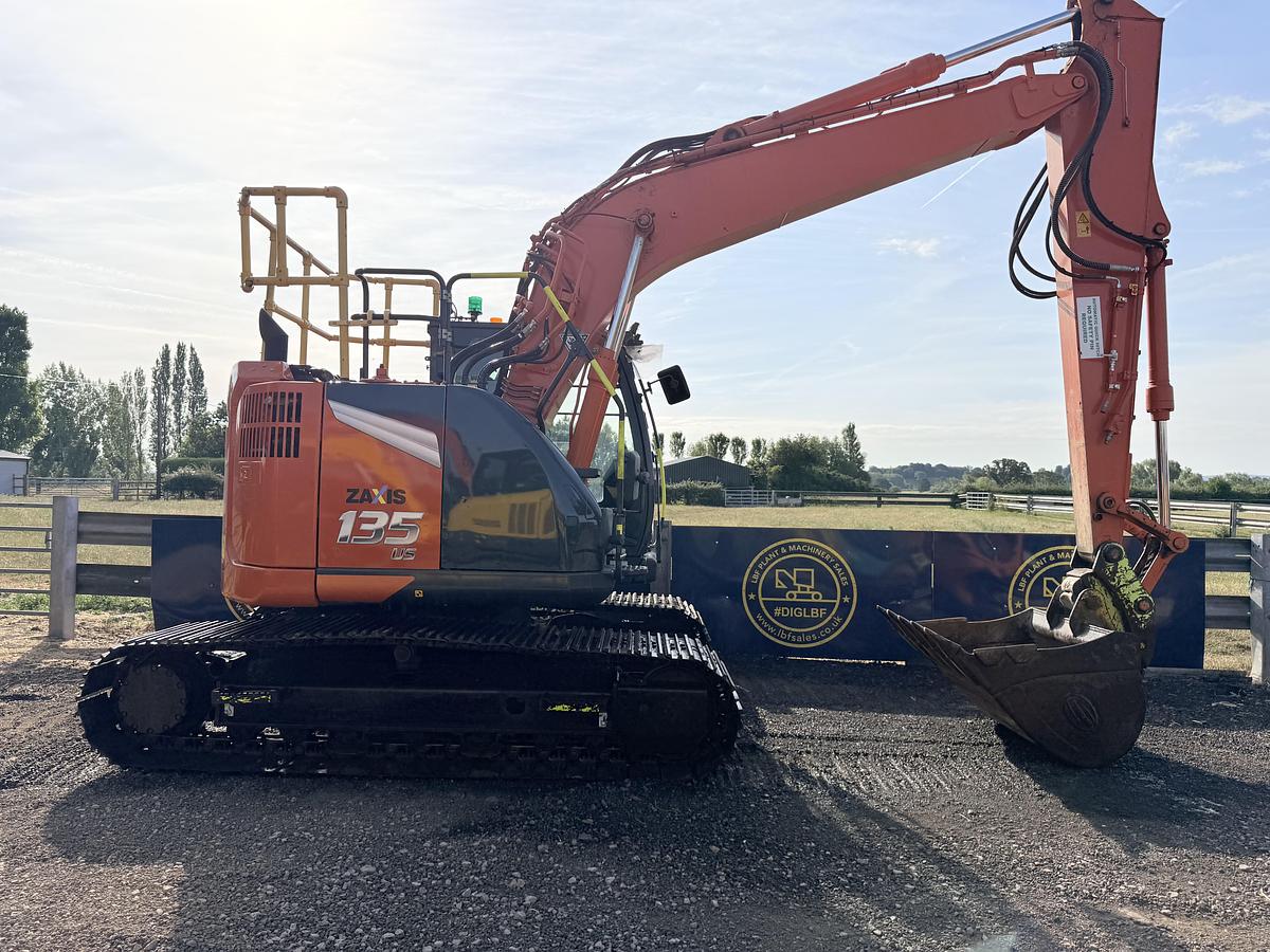 Used 2023 HITACHI ZAXIS ZX135USBL-7