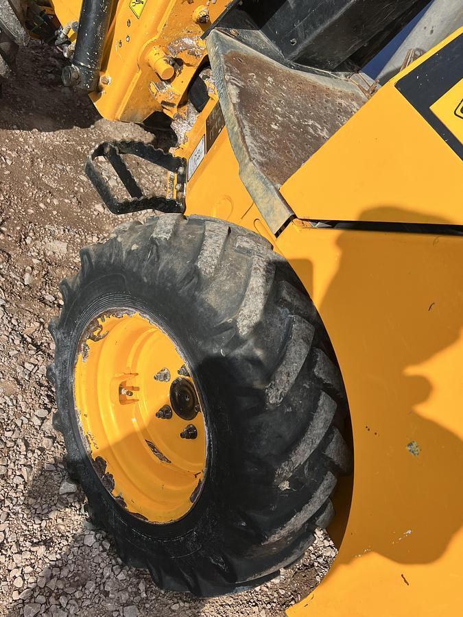 Used 2018 JCB 1 tonne high tip dumper