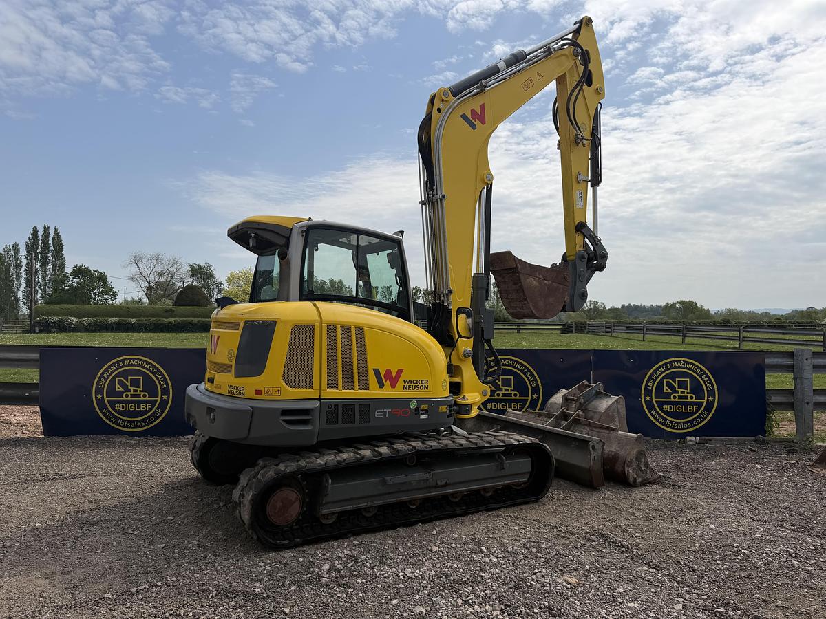 Used 2022 WACKER NEUSON ET90