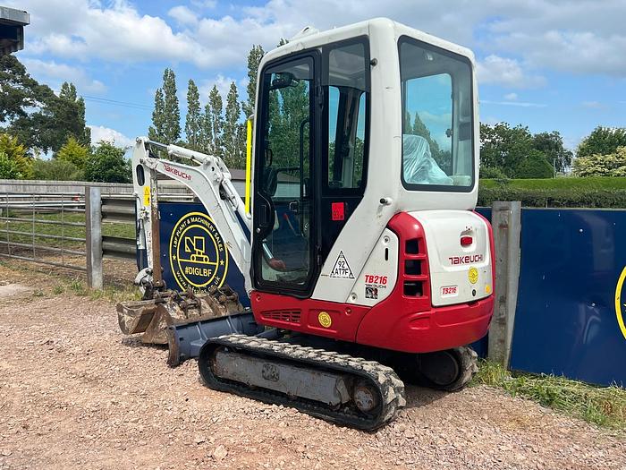 Used 2018 TAKEUCHI TB216