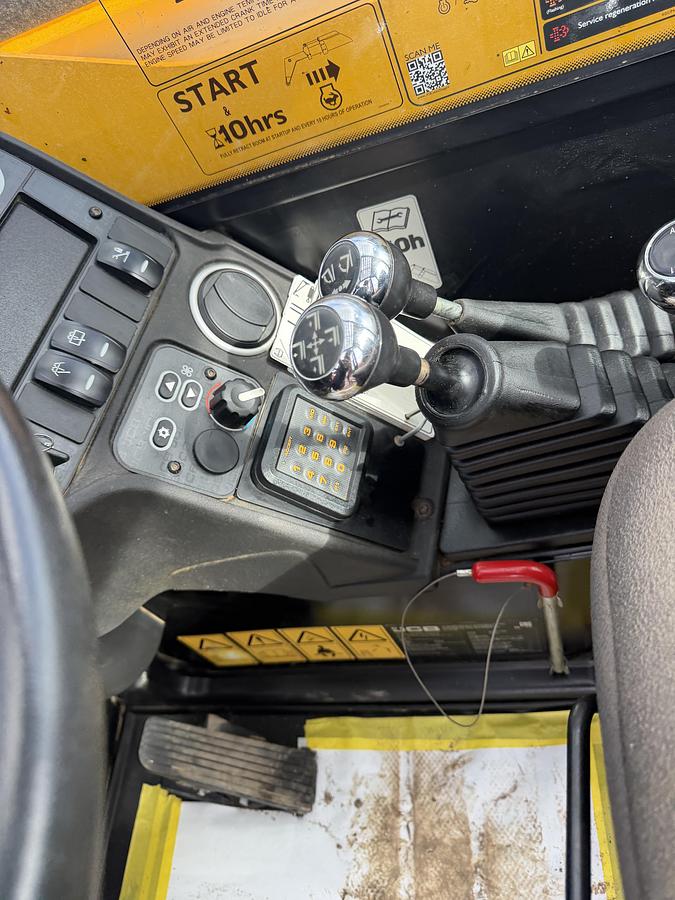 Used 2022 JCB 540-140