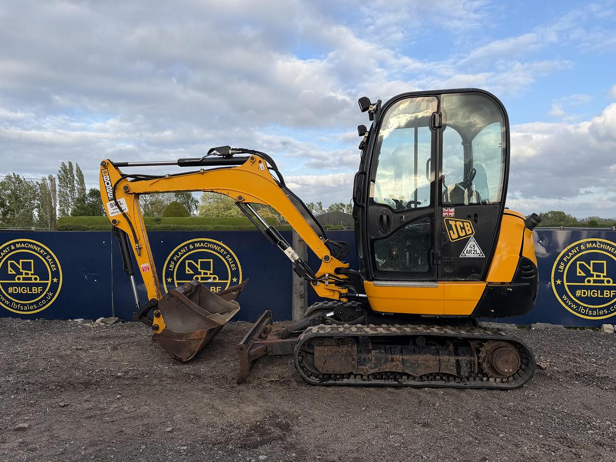 Used 2017 JCB 8026