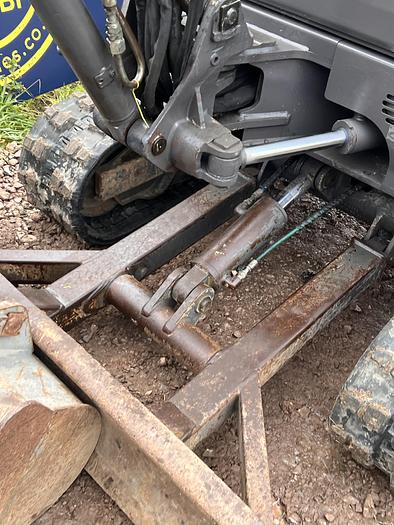 Used 2018 VOLVO ECR25D