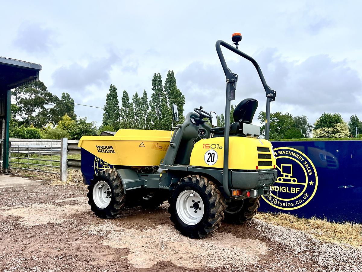 Used 2023 WACKER NEUSON 1501s