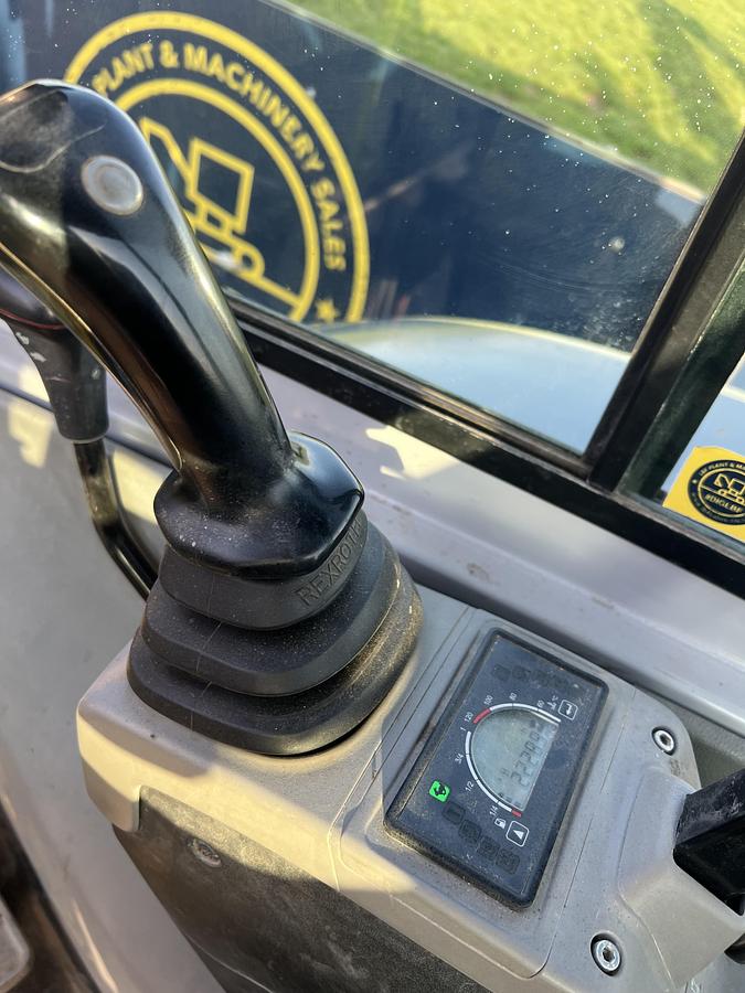 Used 2020 WACKER NEUSON EZ26